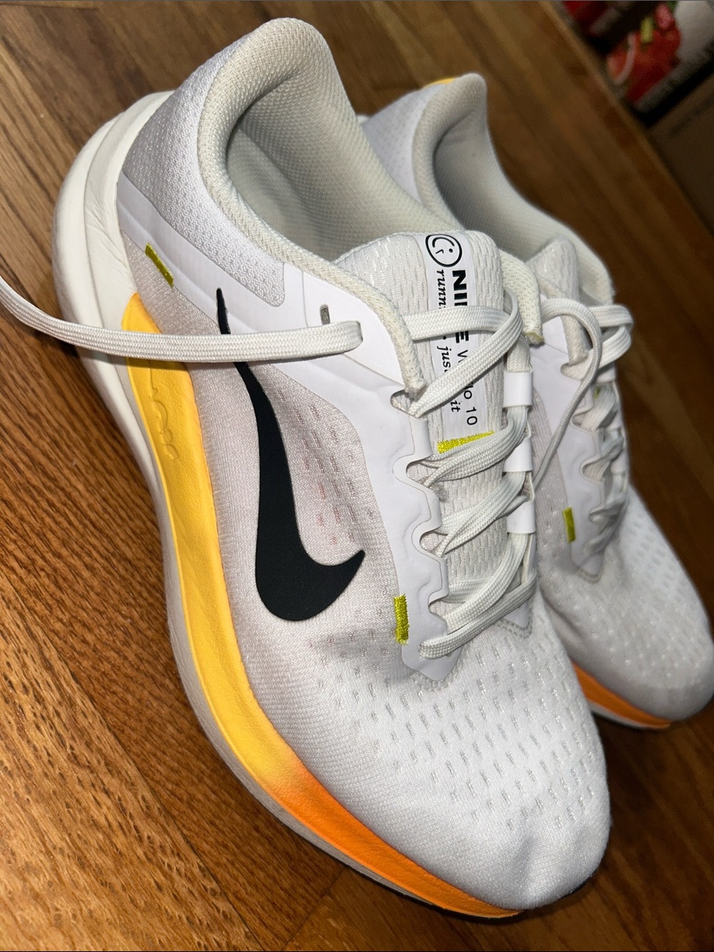 Nike Winflo 10 White Citron Pulse - Size 8.5